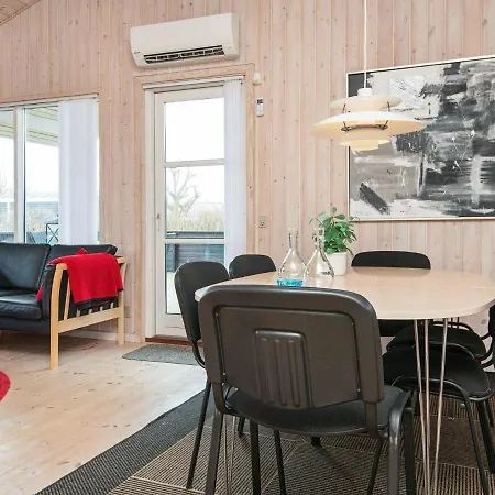 Three-bedroom Holiday In Juelsminde 19 *